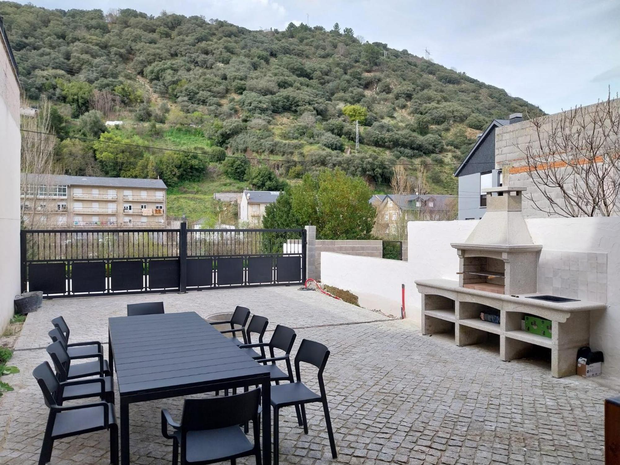 Villa Casa Sapita Villafranca Del Bierzo Exterior foto